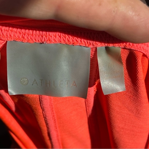 Athleta Pacifica UPF Tank 2 Women size Medium - Picture 10 of 11